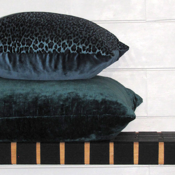 Leopardo Sapphire Luxury Cushion Cover