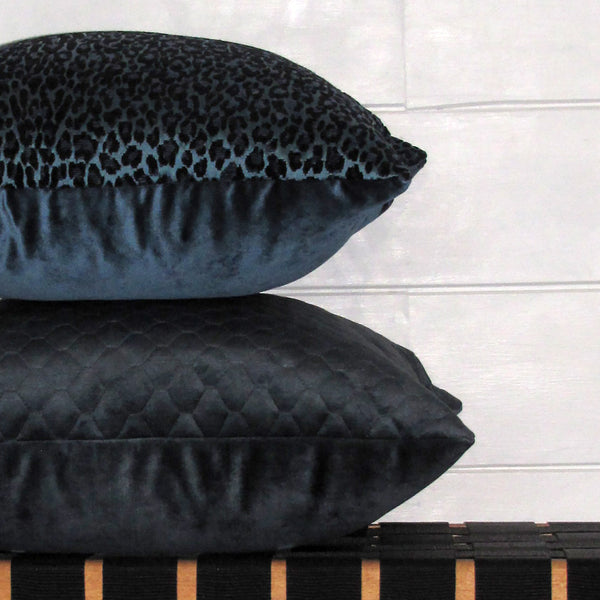 Leopardo Sapphire Luxury Cushion Cover