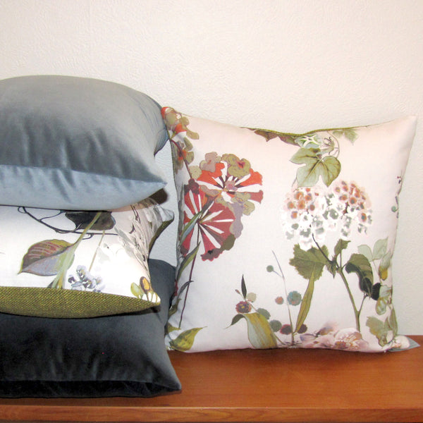 Agatha cushion cover, rose quartz with linen reverse