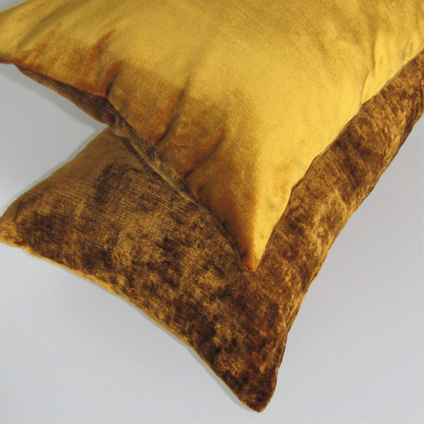 Duo velvet Topaz Toddy cushion cover