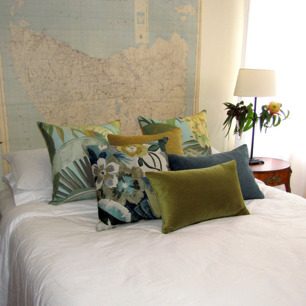 Sabania Frangipani cushion cover