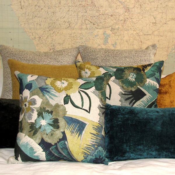 Sabania Frangipani cushion cover