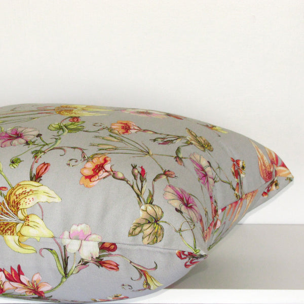 Lily cushion cover