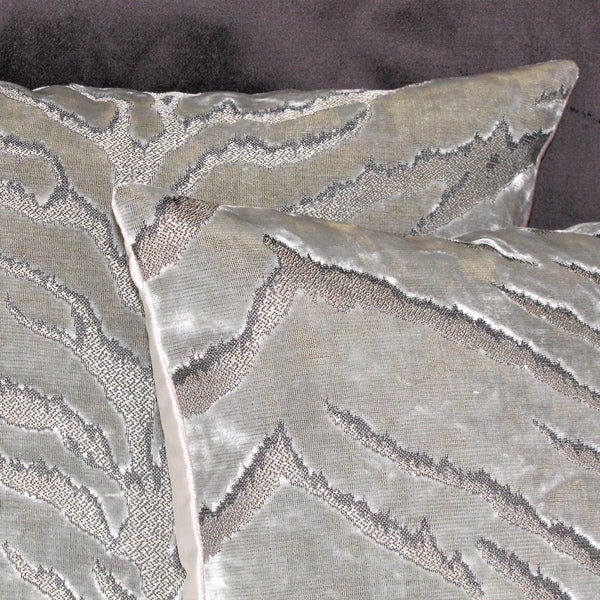 Bengal Tiger Silver Cushion Cover