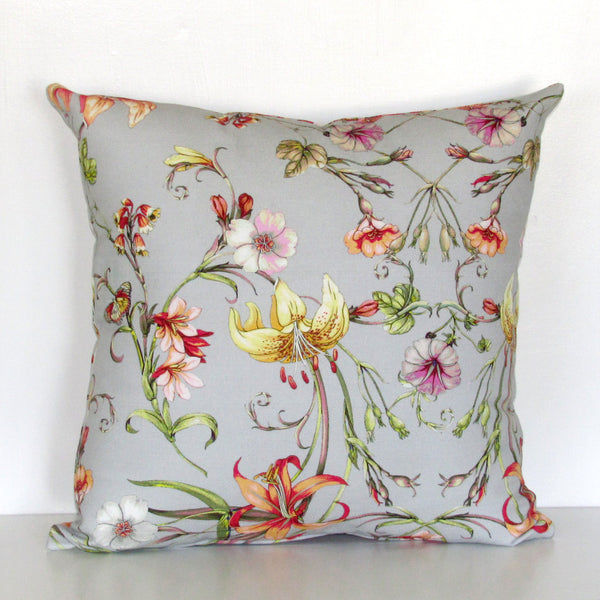 Lily cushion cover