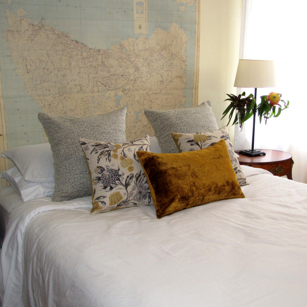 Hinterland cushion cover, natural