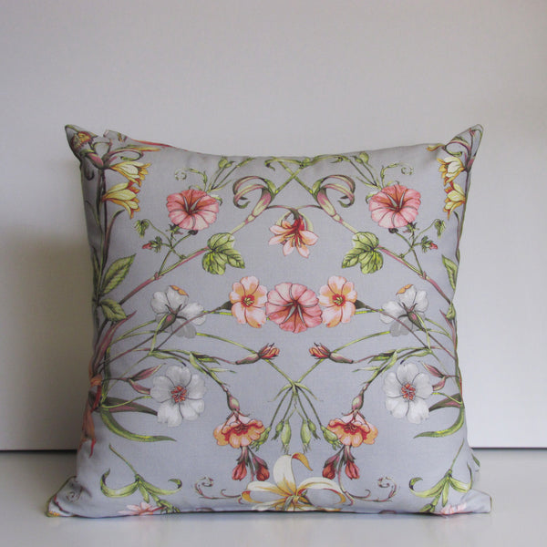 Lily cushion cover