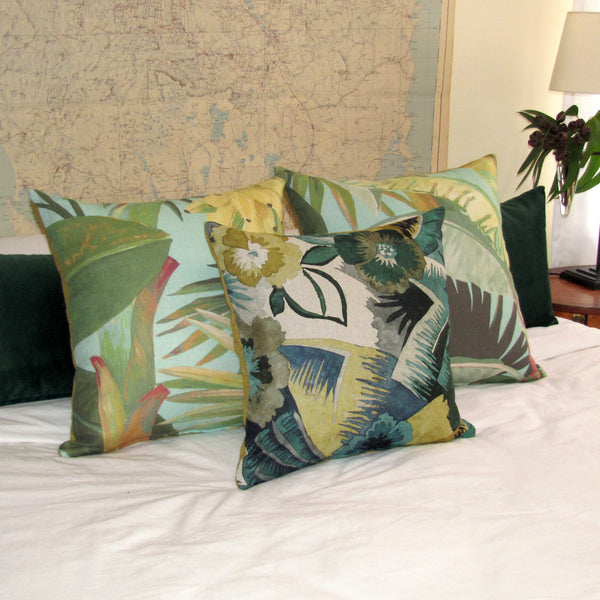 Sabania Frangipani cushion cover