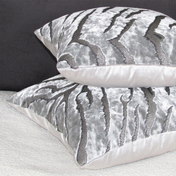 Bengal Tiger Silver Cushion Cover