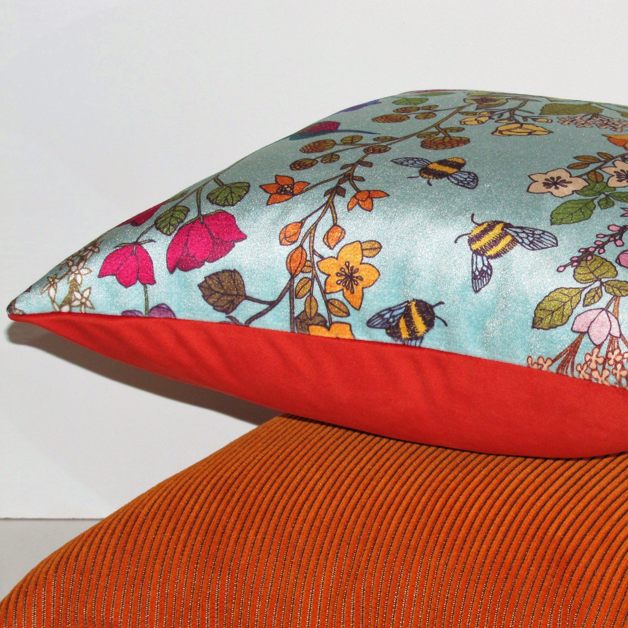 Hummingbird velvet cushion cover