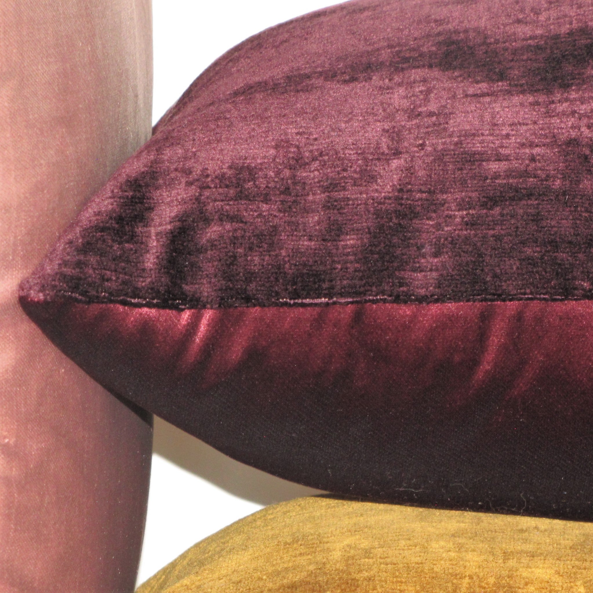 Duo velvet Mulberry Magnolia cushion cover